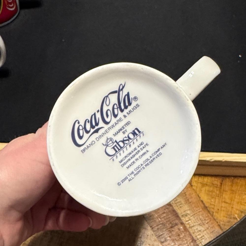 VINTAGE Coca Cola Vintage Mug Collection - Red, White, Black - Picture 7 of 10